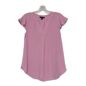 J. Crew V Neck Flutter Sleeve
Lilac Blouse Size 2 Short Sleeve Purple